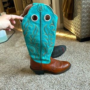 Tony Lama Cowgirl Boots ✨